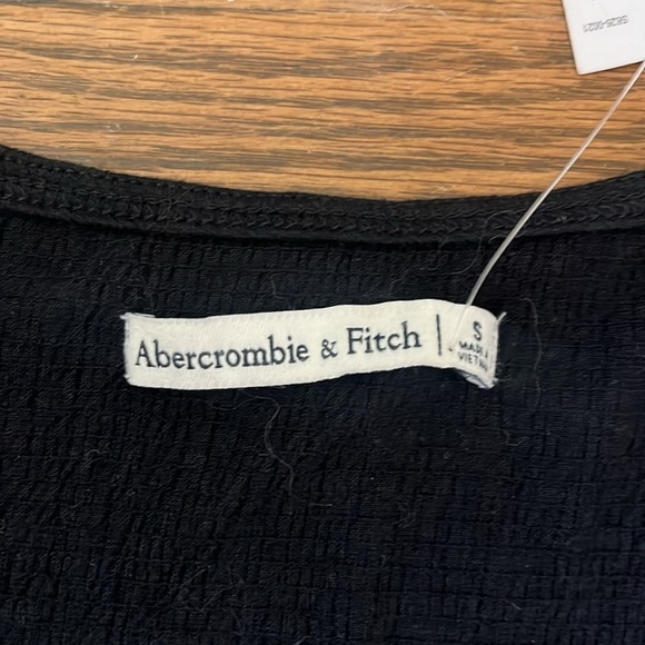 Abercrombie & Fitch short sleeve angel sleeve smock bottom top Black Size S New - Picture 8 of 9